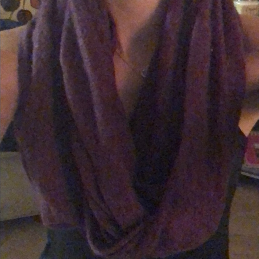 Infinity scarf - Picture 3 of 3